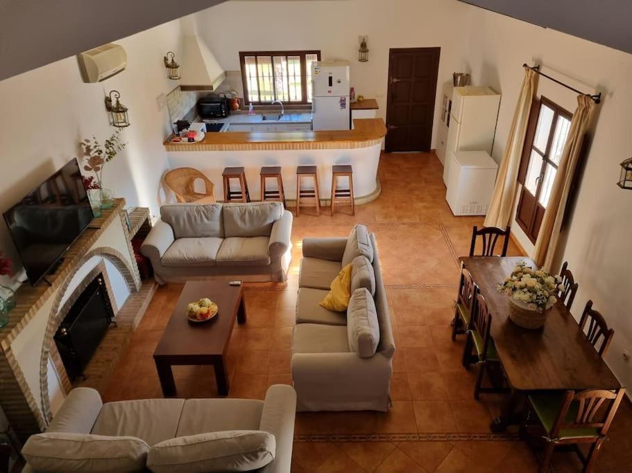 Villa Finca Campo Alegre Utrera Exterior foto